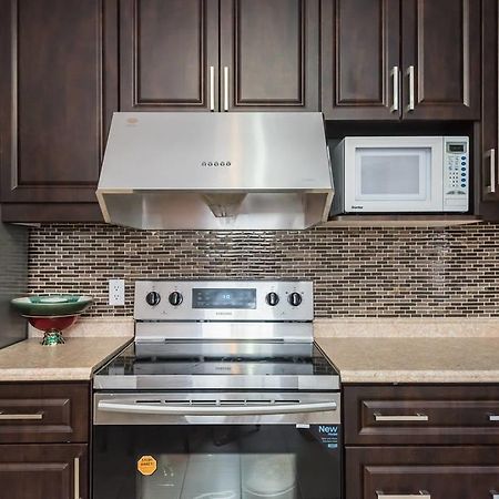 Lili Garden Toronto Ngoại thất bức ảnh