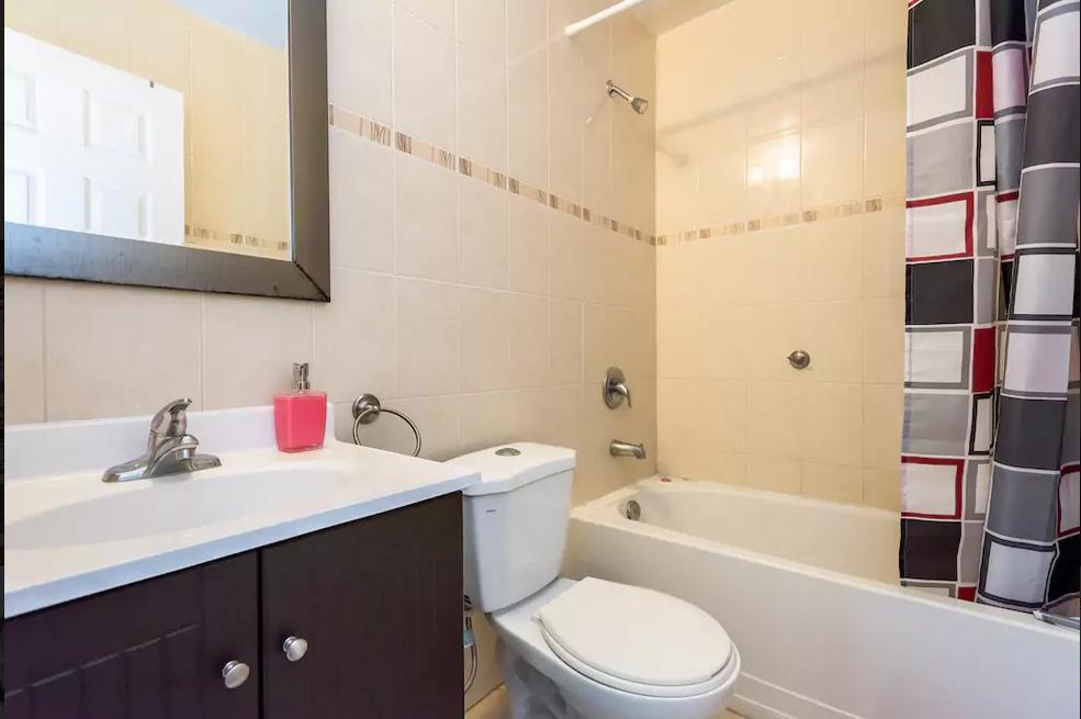 Lili Garden Toronto Ngoại thất bức ảnh